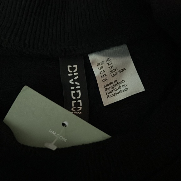 Divided - Picture 4 of 5